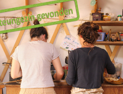 Jonge studente zoekt een gevoel van thuis