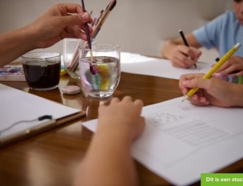 Wie biedt dit creatieve meisje en eigen plekje om op te bloeien?