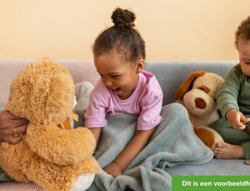 Lief gezin of oma gezocht voor jonge zusjes van 5 en 1 uit De Generalenbuurt